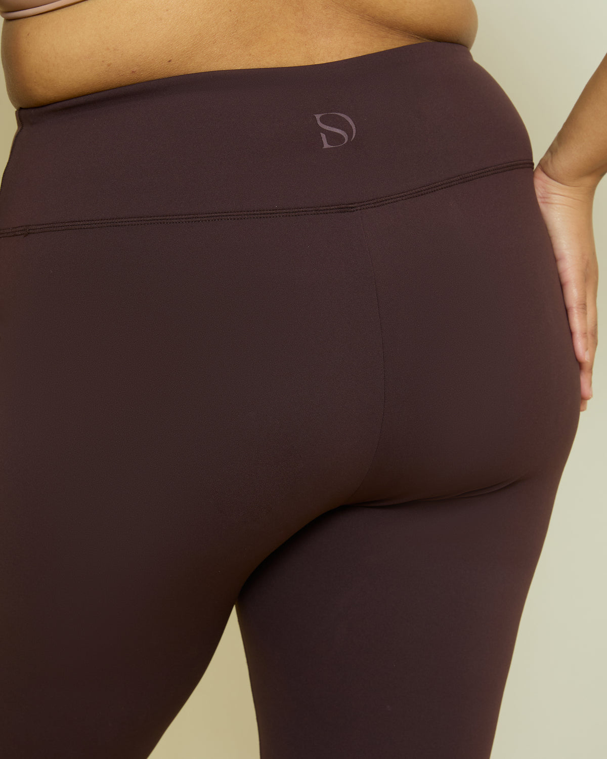 SOFT STAPLE HIGH WAIST LEGGINGS - CHOCOLATE TRUFFLE