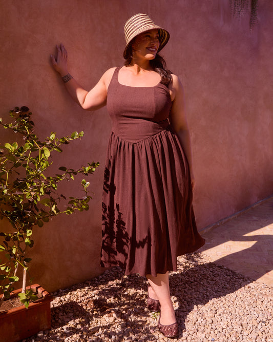 TEXTURED SHIRRED FULL SKIRT MIDI DRESS